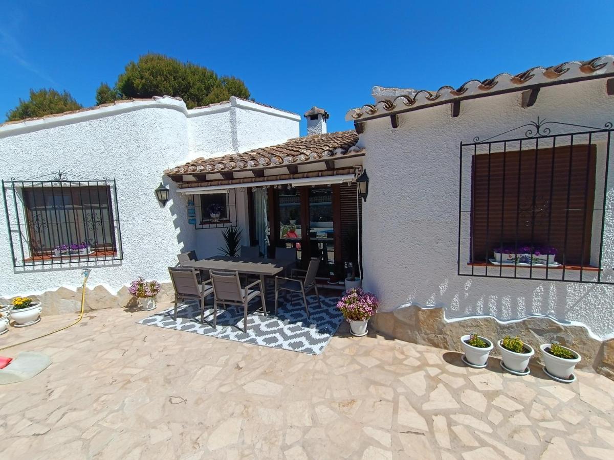 1-Bed Apartment Close To Moraira Town Centre Buitenkant foto