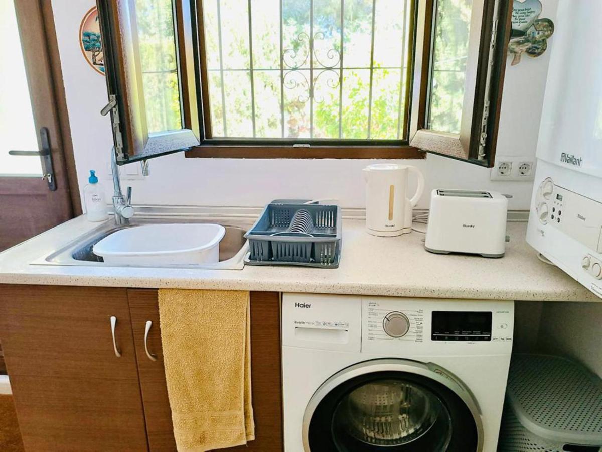 1-Bed Apartment Close To Moraira Town Centre Buitenkant foto