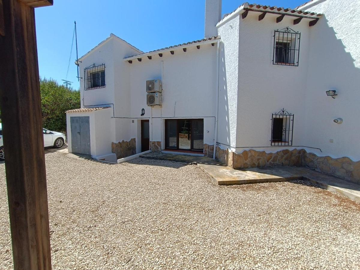 1-Bed Apartment Close To Moraira Town Centre Buitenkant foto